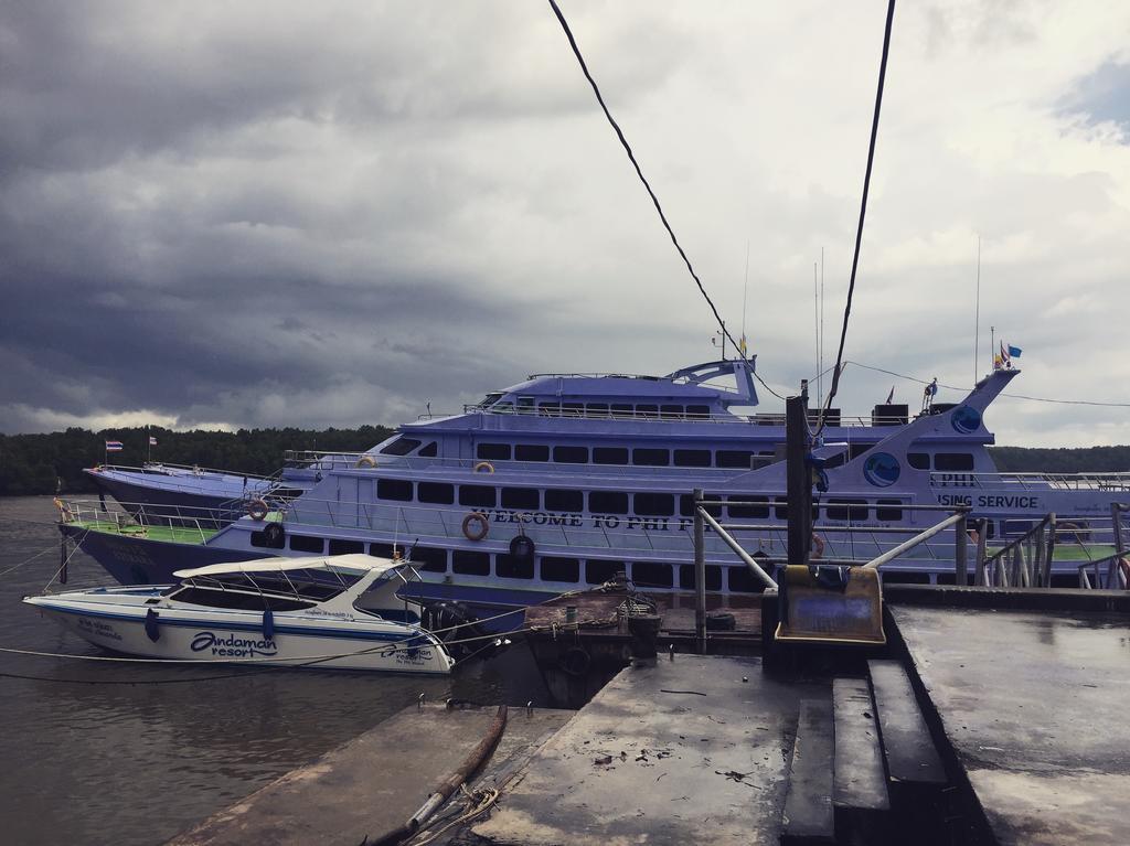 Krabi Marina Seaview Hotel Exterior photo